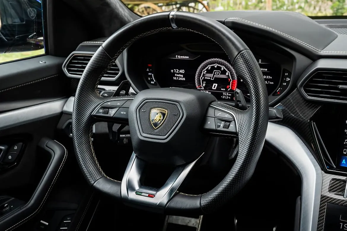 Vehicle image 23