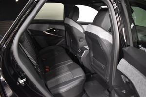 Peugeot e-3008 bild 11