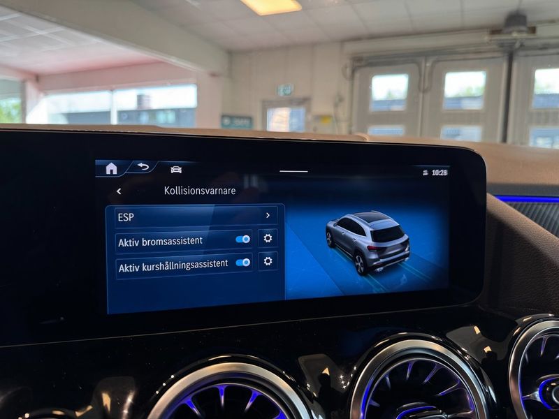 Mercedes GLA250 bild 14
