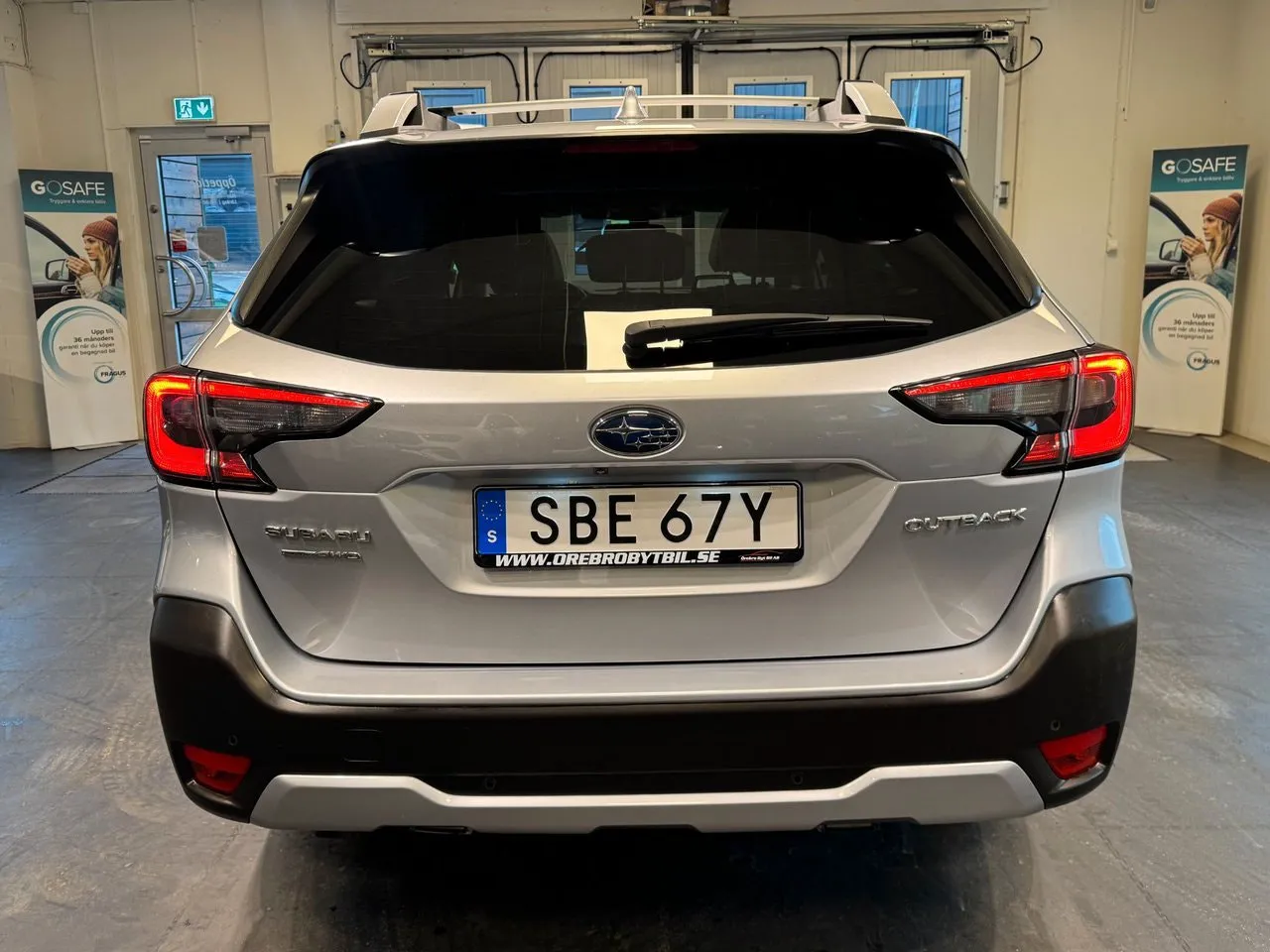 Vehicle image 25