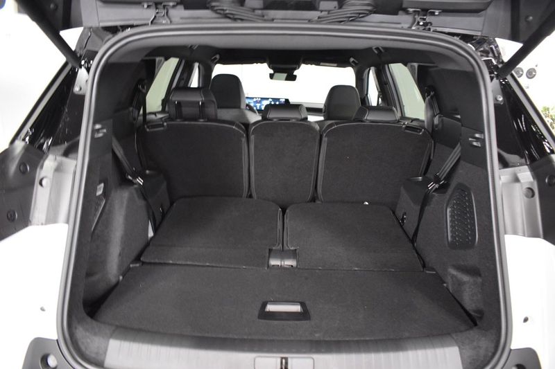 Peugeot e-5008 bild 14