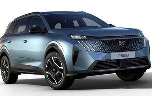 Peugeot e-5008 bild 1