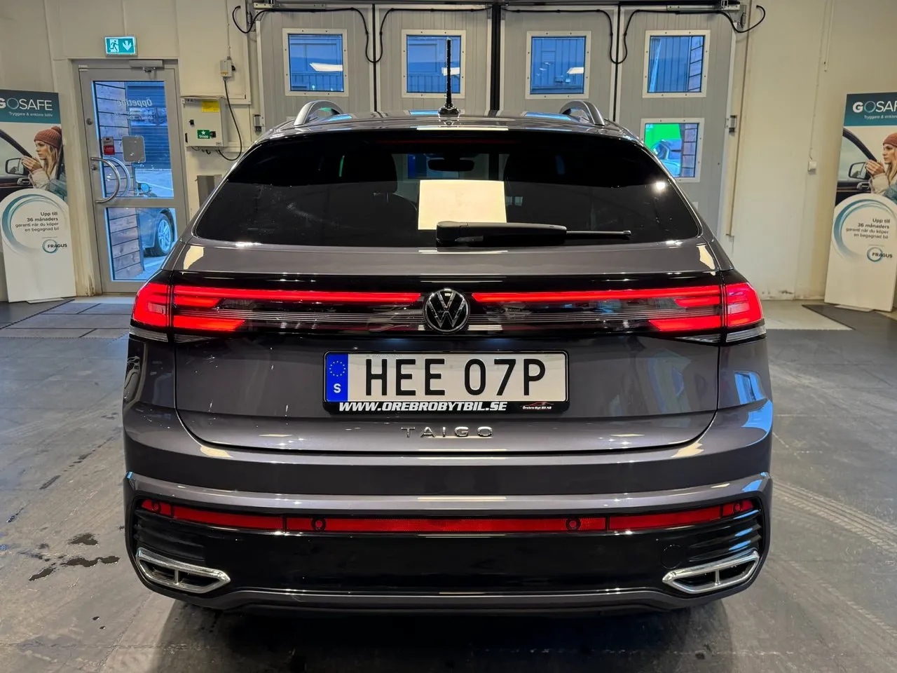 Vehicle image 22