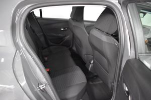 Peugeot 208 bild 12