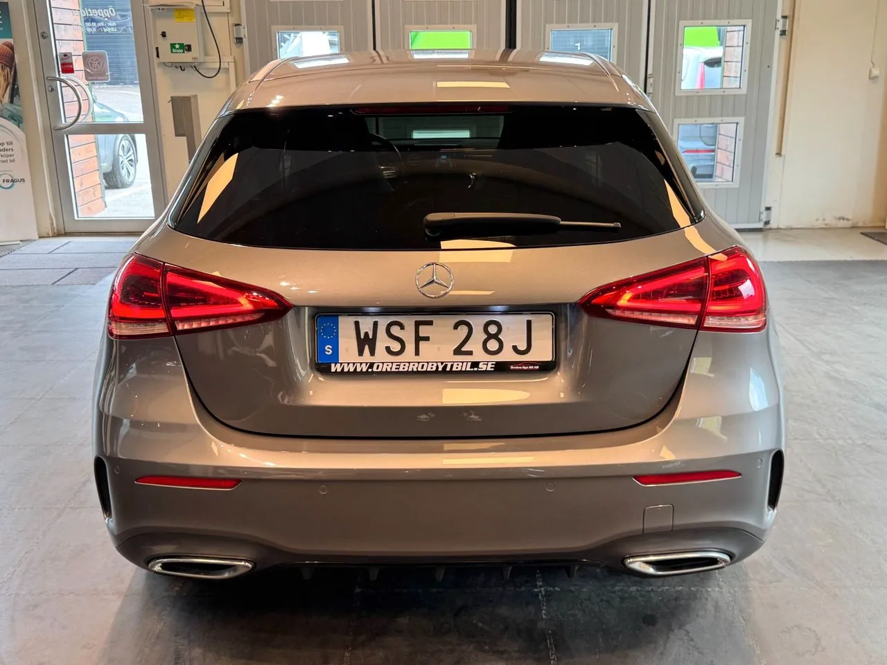 Vehicle image 20