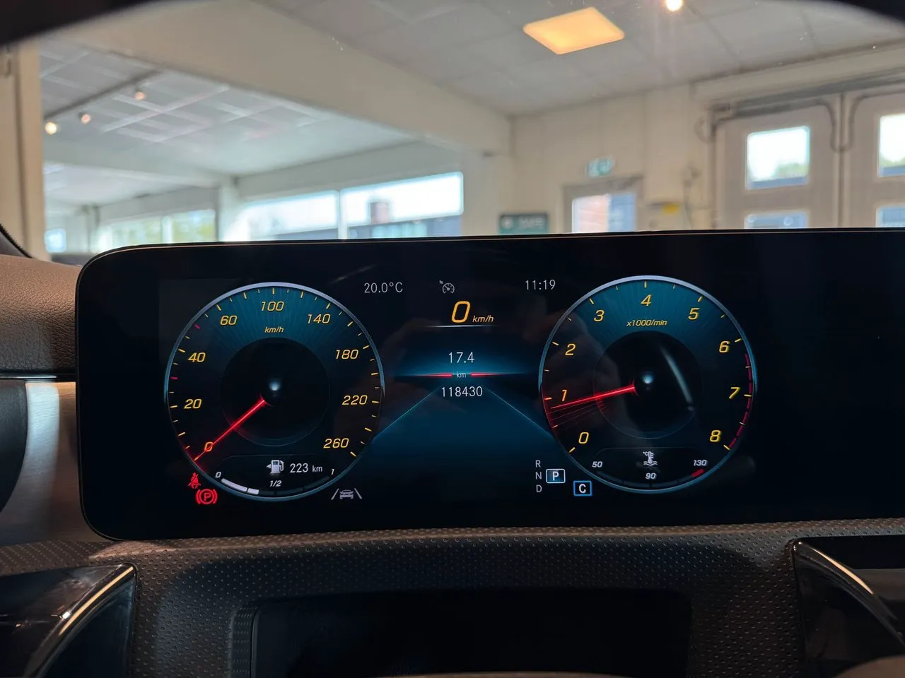 Vehicle image 10