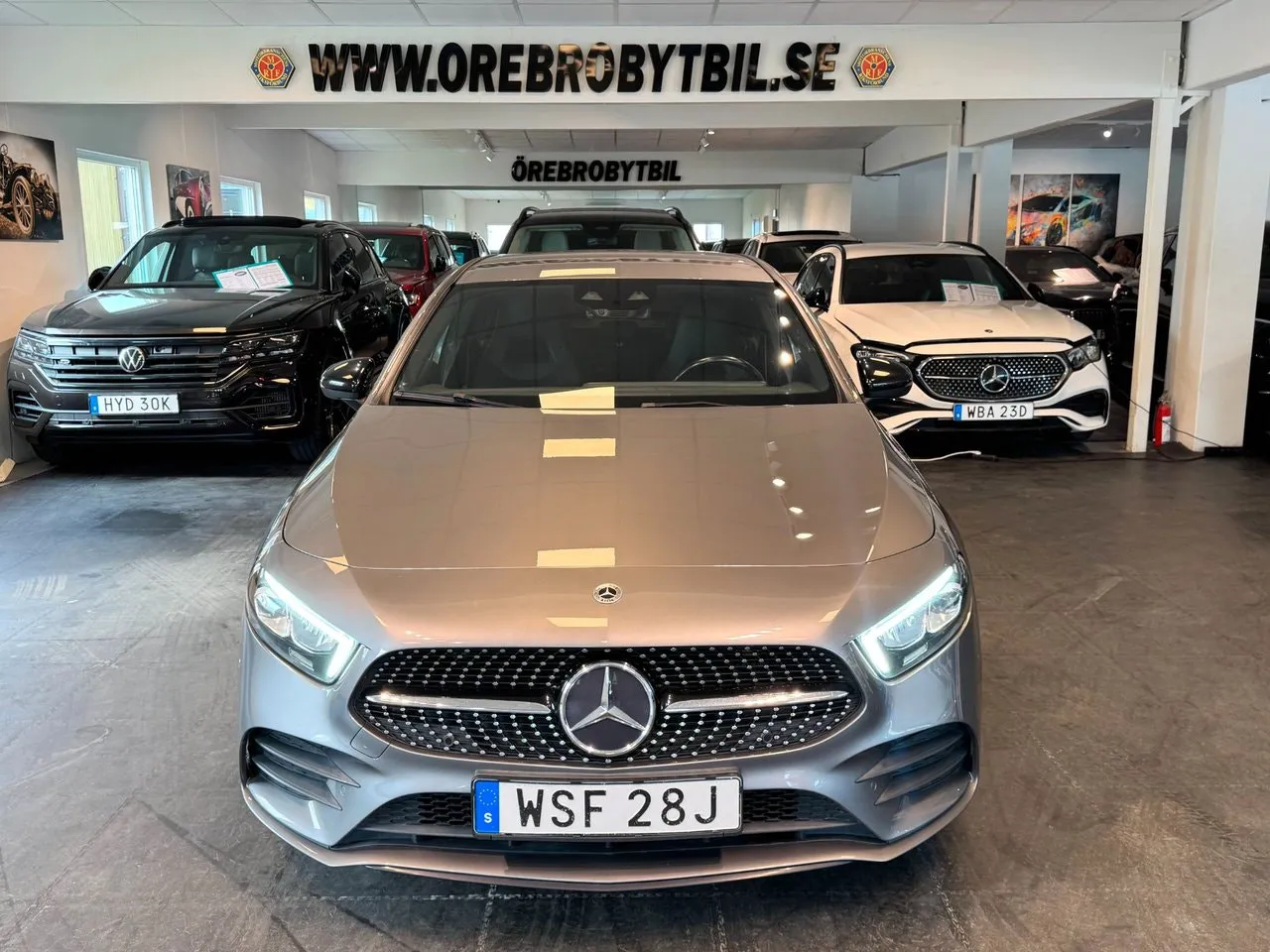 Vehicle image 21