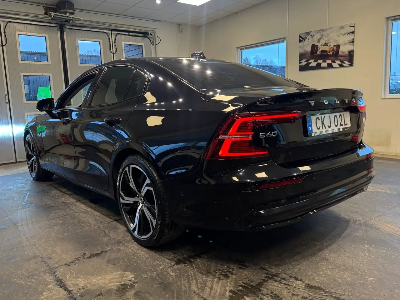 Vehicle image 2