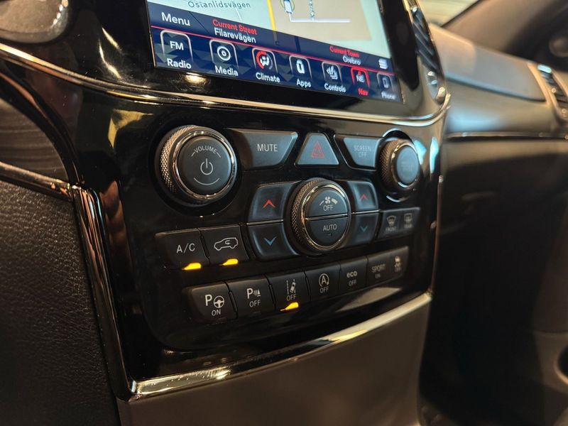 Jeep Grand Cherokee bild 16
