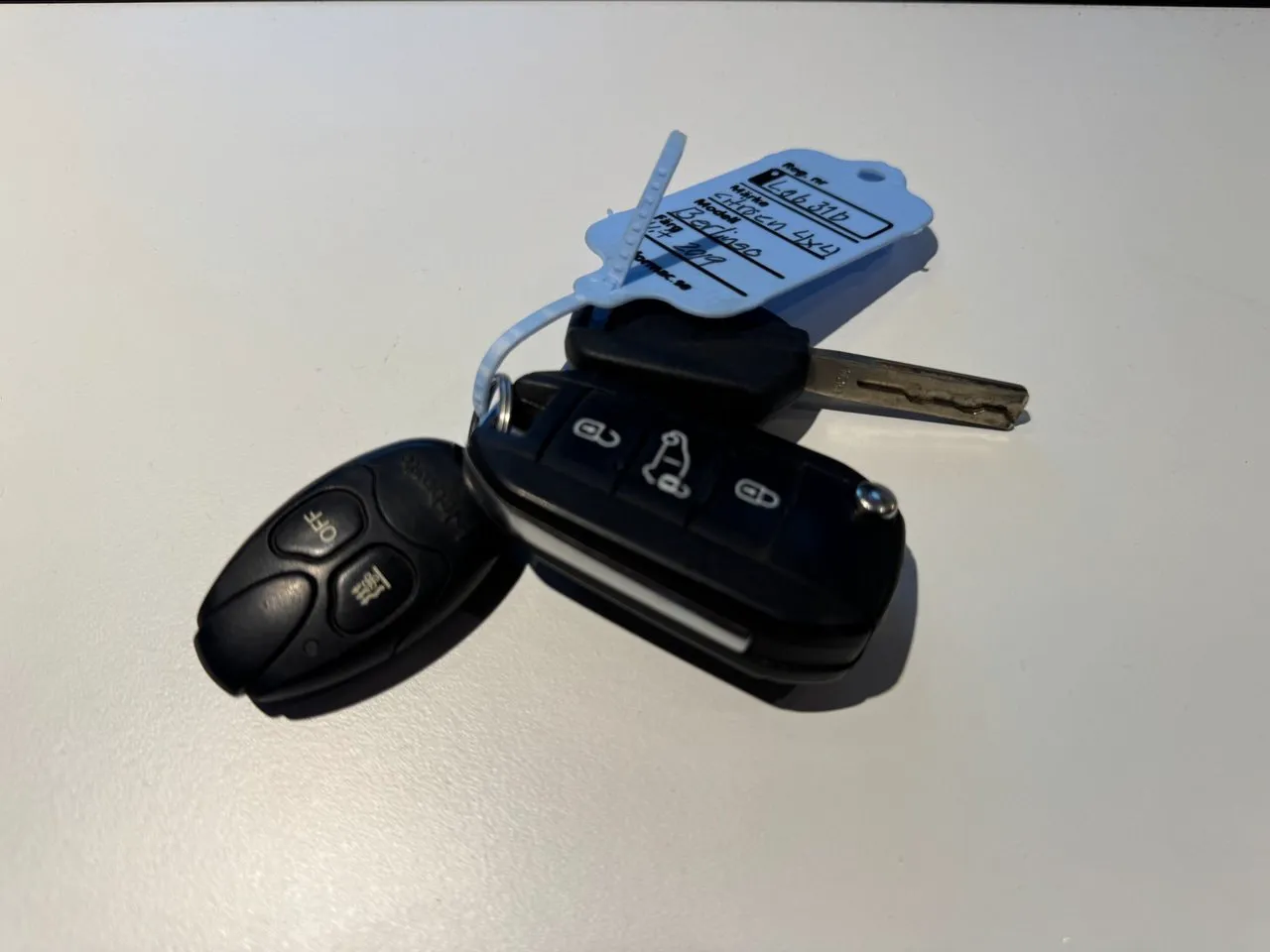 Vehicle image 20