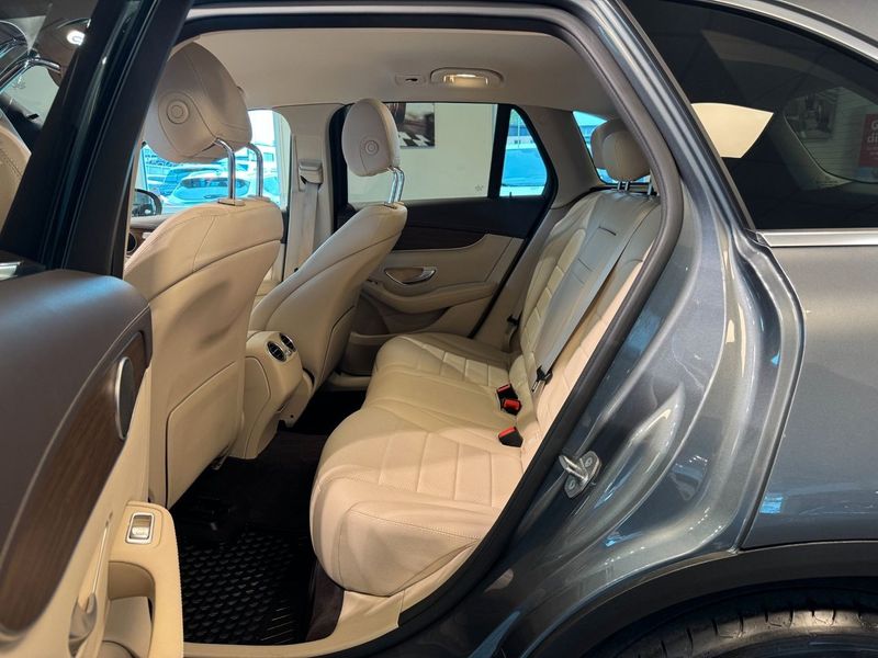 Mercedes GLC200 bild 22