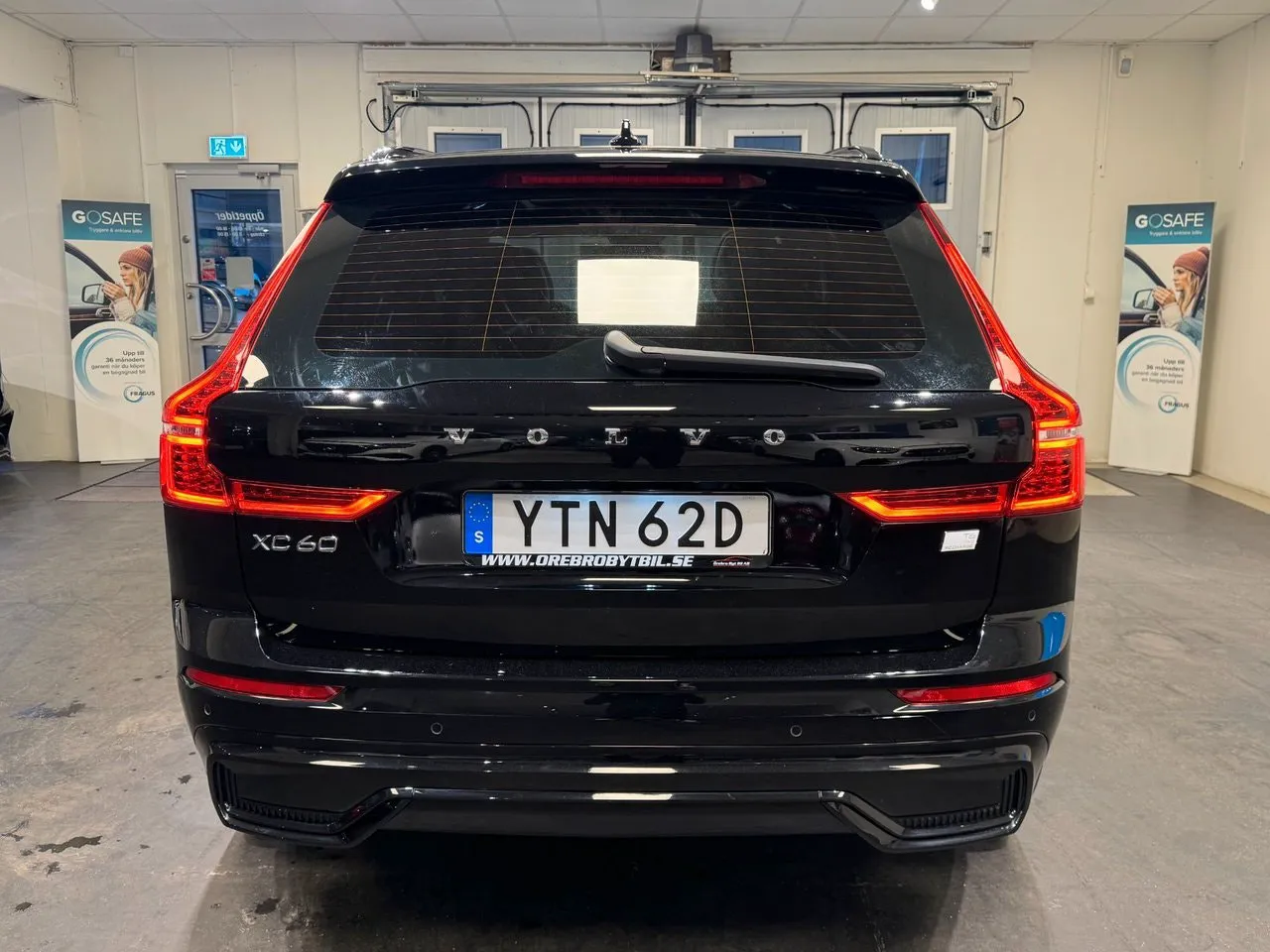 Vehicle image 25