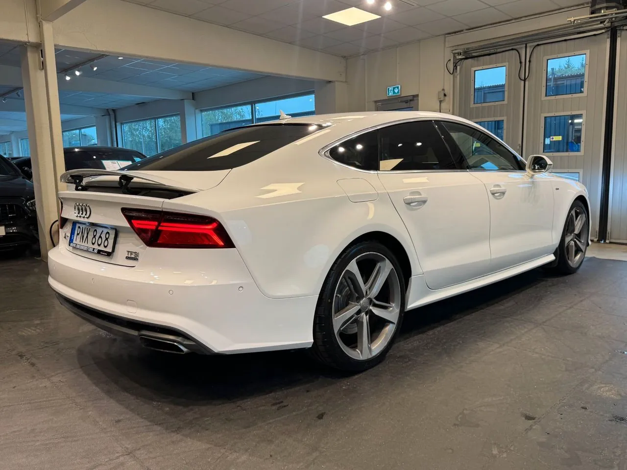 Vehicle image 3