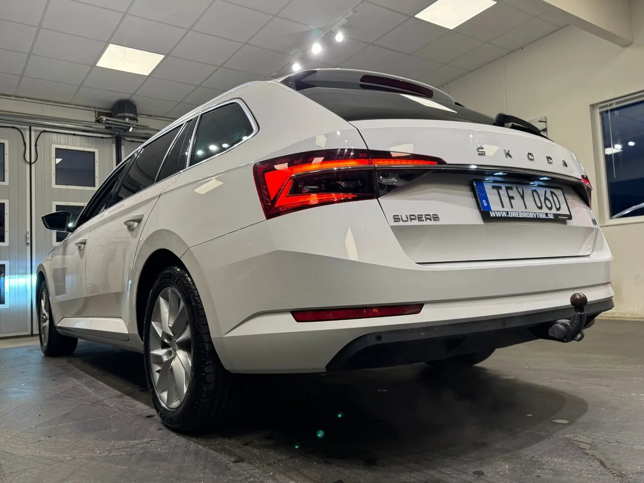 Vehicle image 20