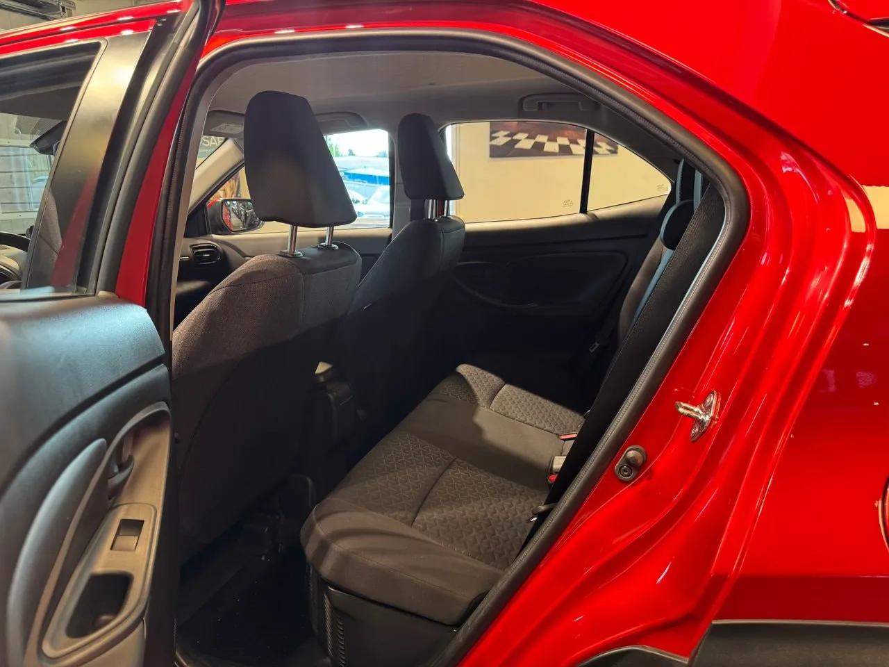 Vehicle image 22