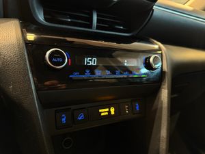 Toyota Yaris Cross bild 15