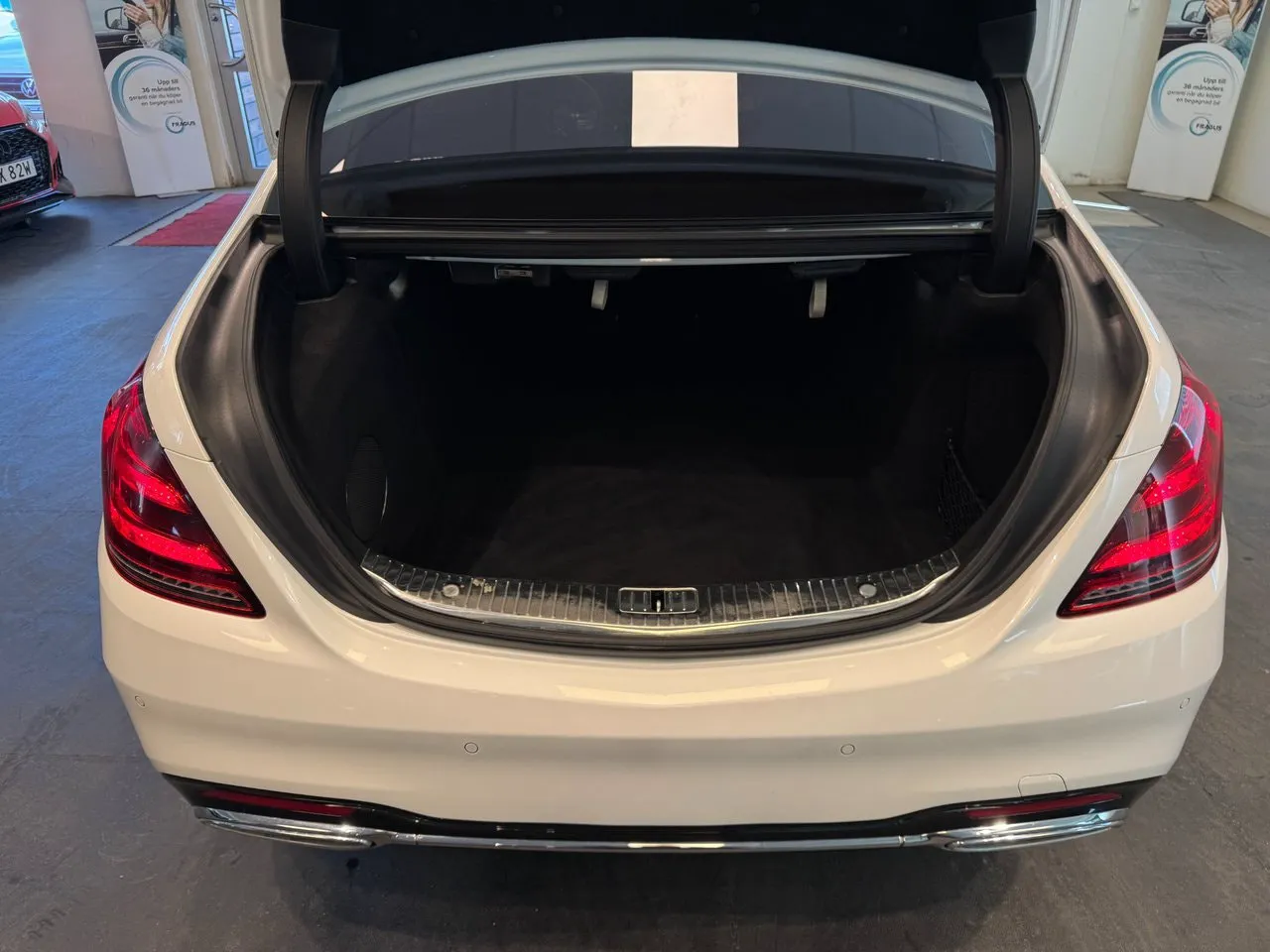 Vehicle image 37