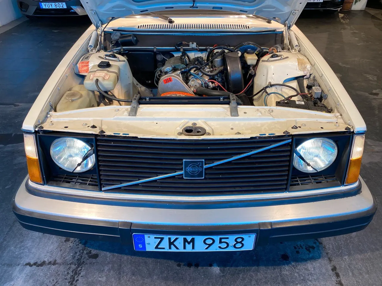 Vehicle image 18
