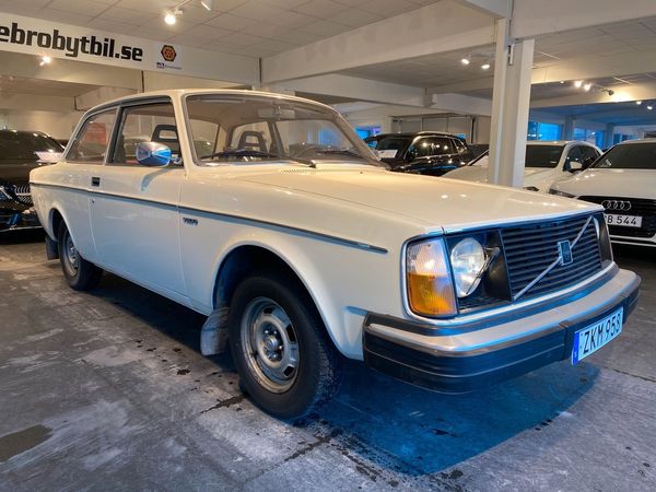 Volvo 242 9600 Mil En ägare Unik - 1976