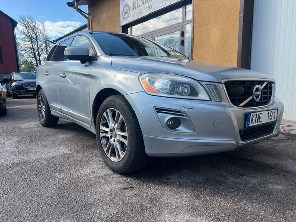 Volvo XC60 D5 AWD Geartronic Summum NyBes Drag/Avb:809 kr/mån - 2010