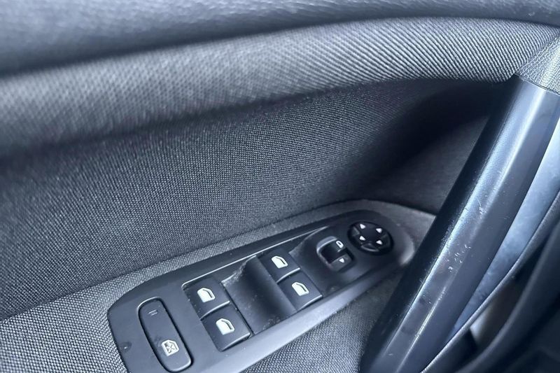 Peugeot 308 SW bild 15