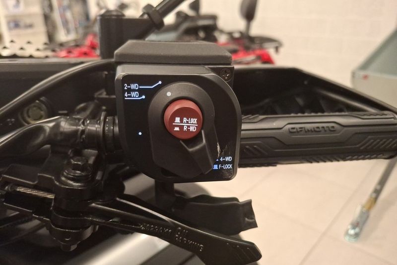 CFMOTO C-Force bild 7