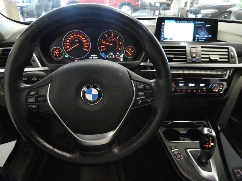 BMW 320 bild 16
