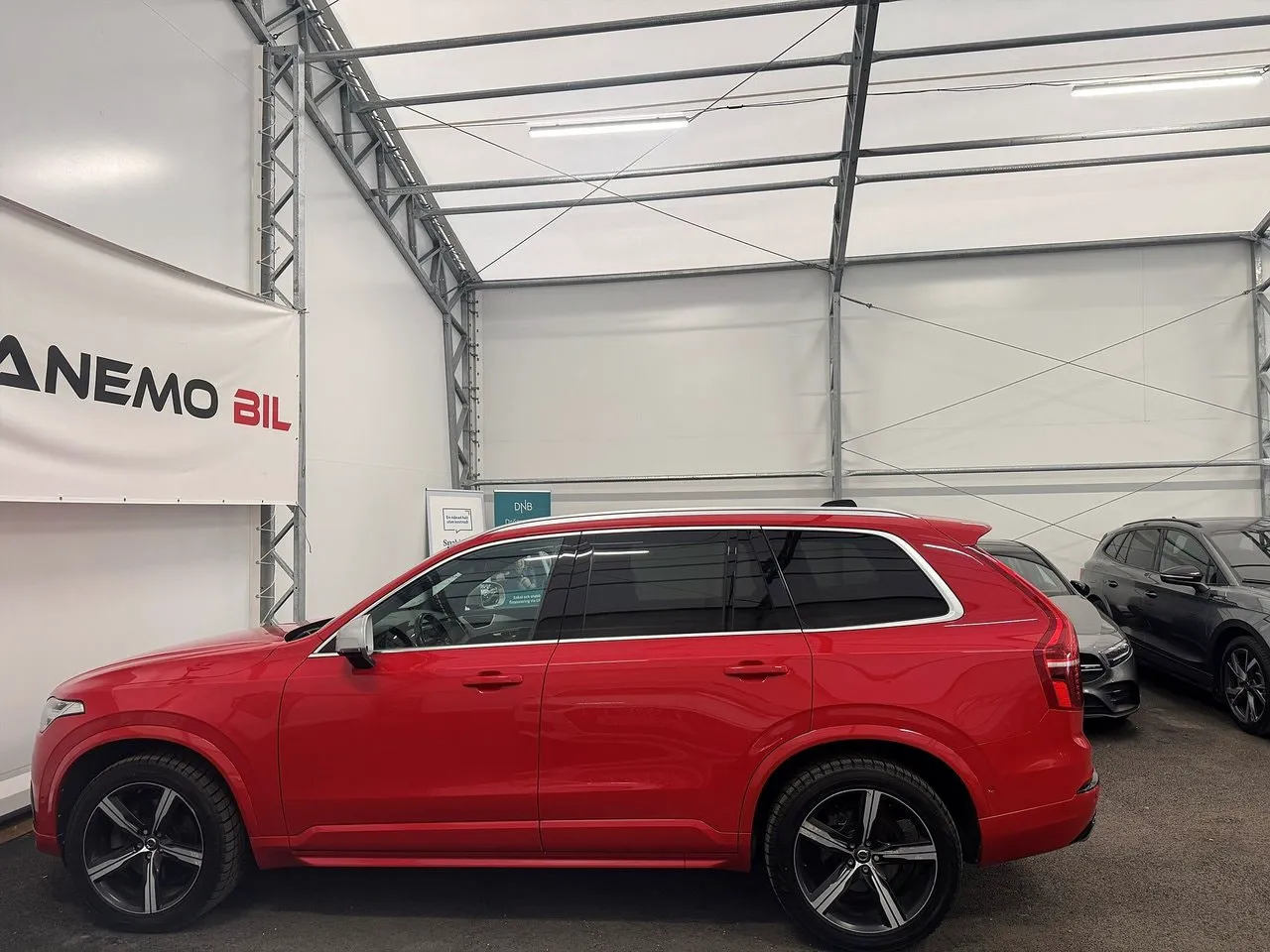 Vehicle image 7