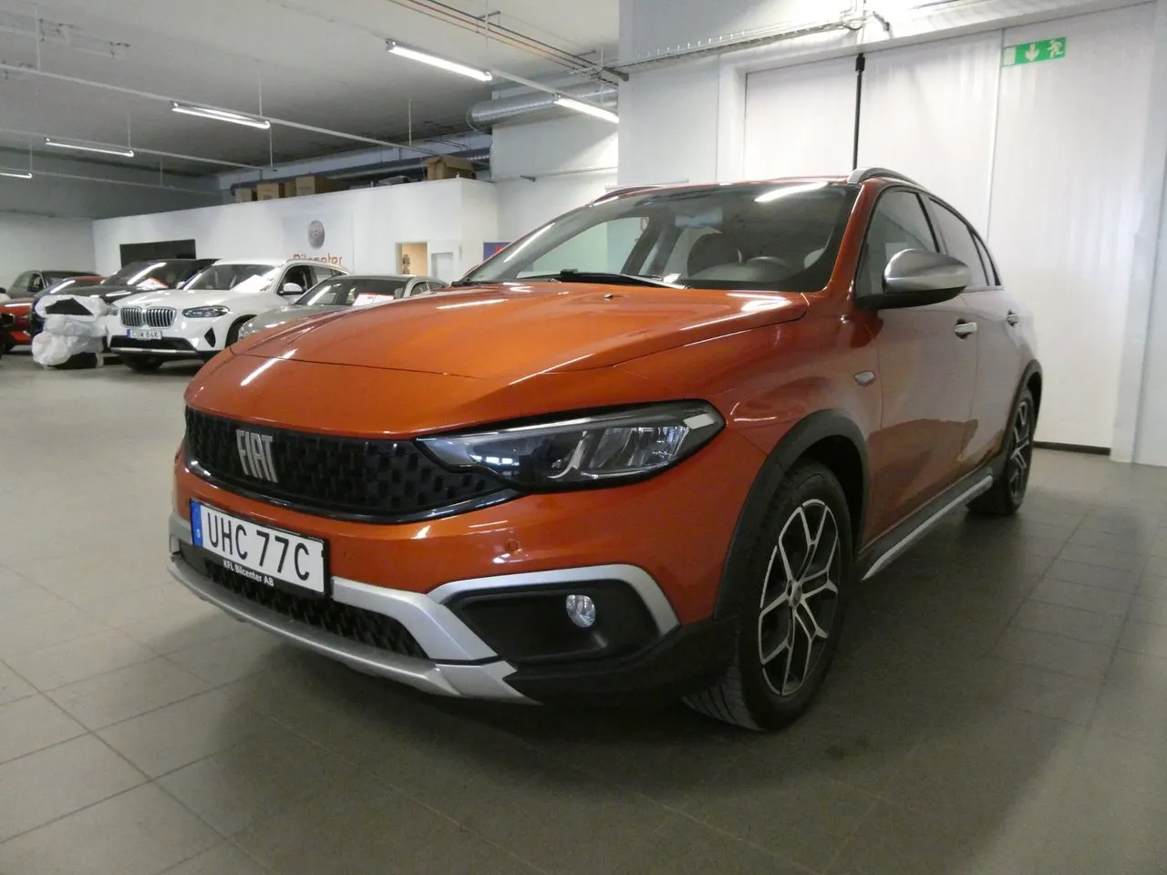 Vehicle image 9