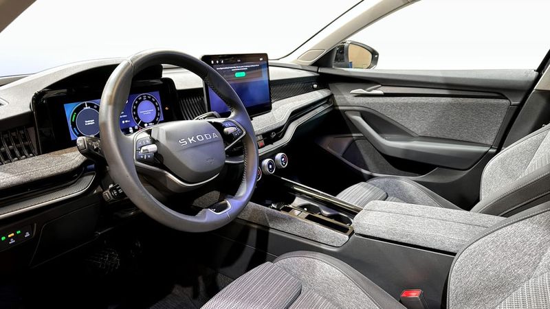 Skoda Superb bild 7