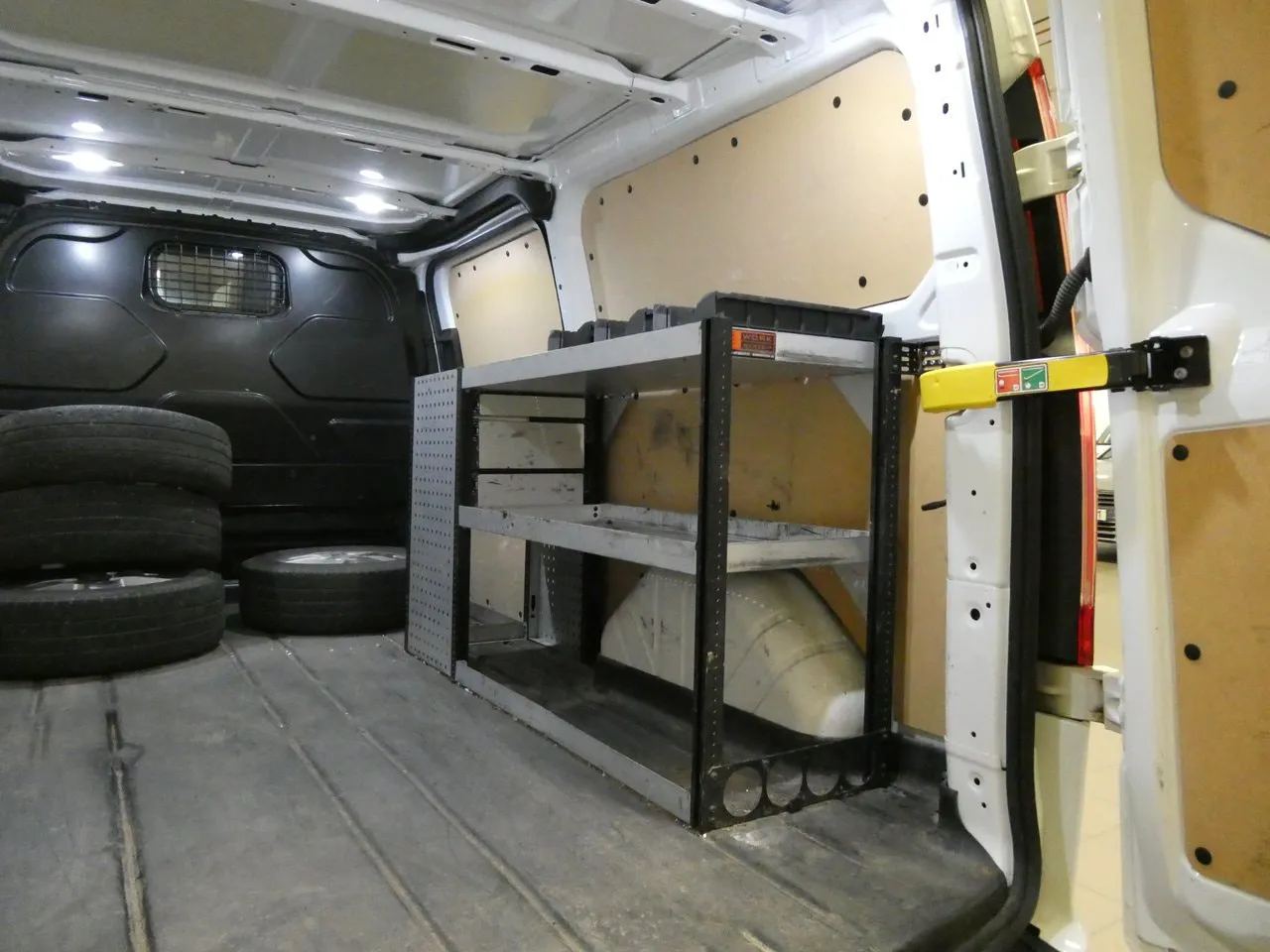 Vehicle image 8