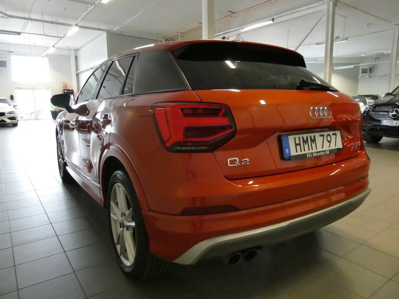 Vehicle image 9