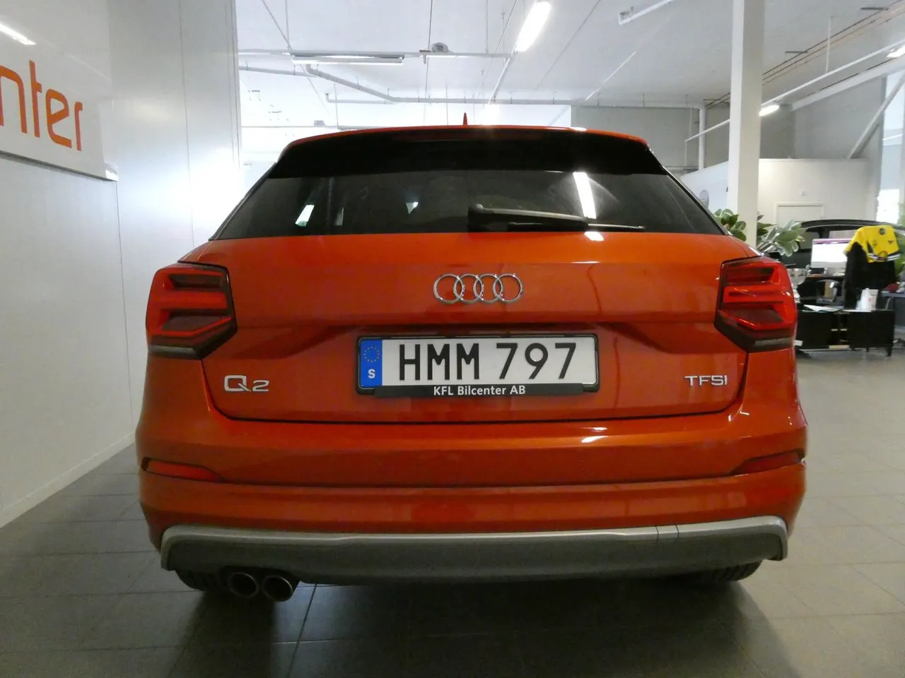 Vehicle image 8