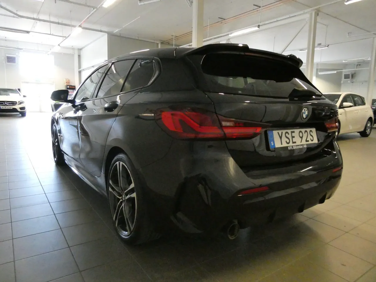 Vehicle image 8