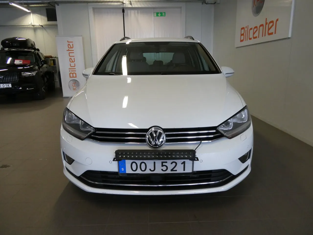 Vehicle image 7