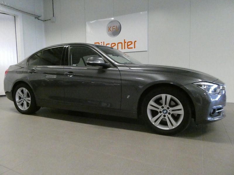 BMW 330 bild 6