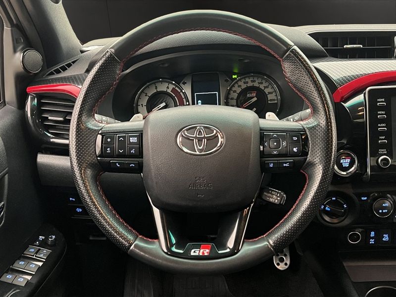 Toyota Hilux bild 18
