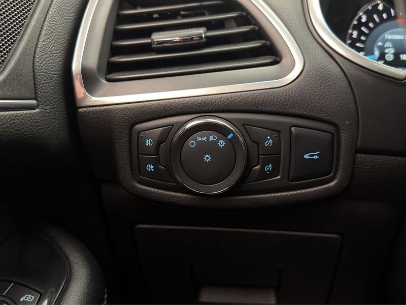 Ford Edge bild 26