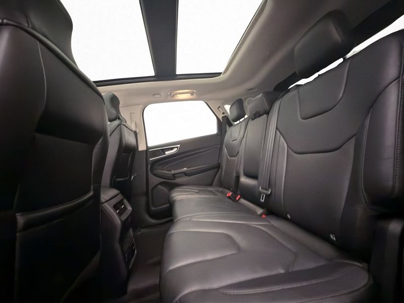Ford Edge bild 14