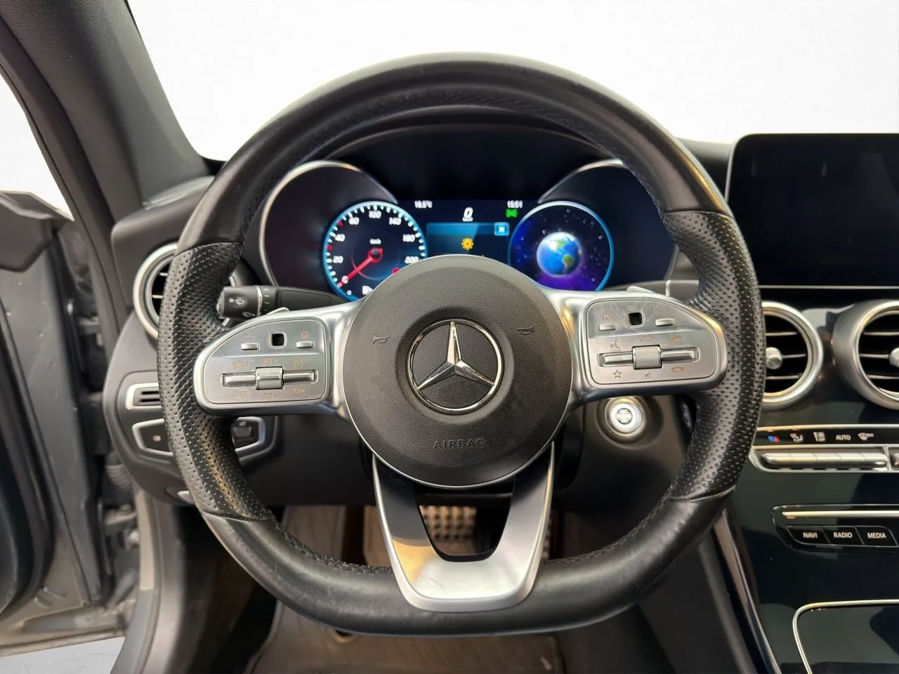 Vehicle image 21