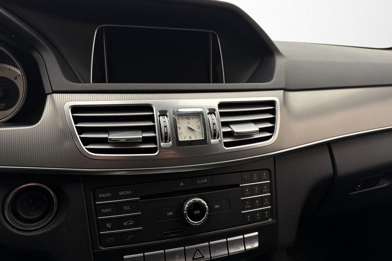 Mercedes E220 bild 19