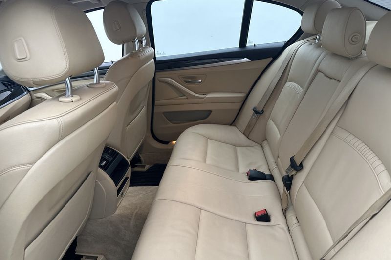 BMW 530 bild 11