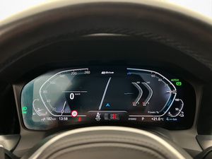 BMW 330 bild 13