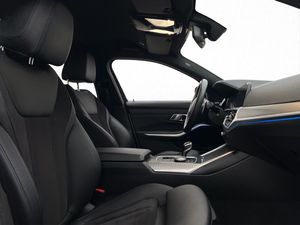 BMW 330 bild 10