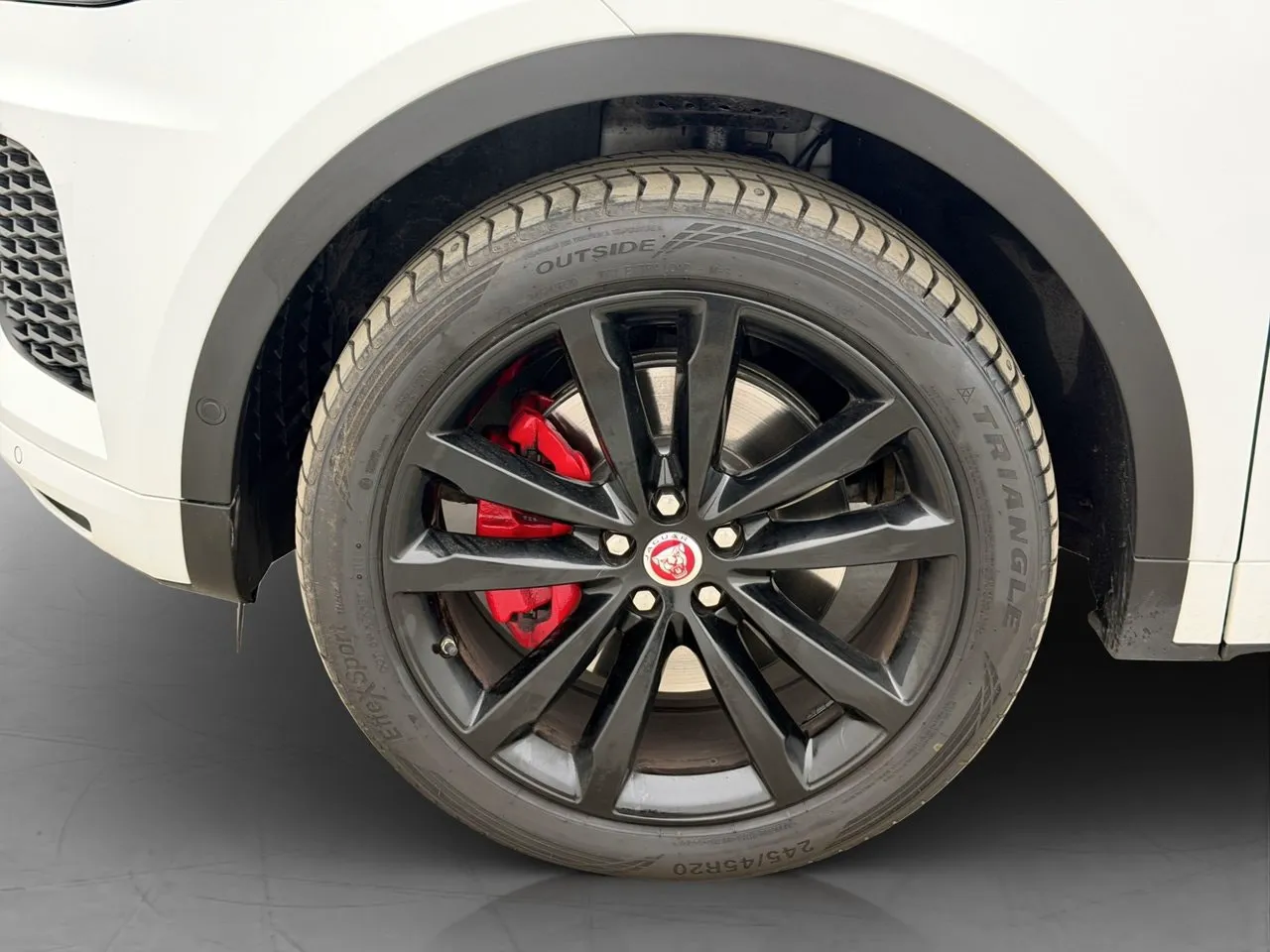 Vehicle image 30