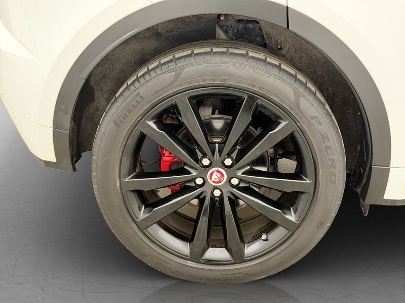 Jaguar E-Pace bild 33