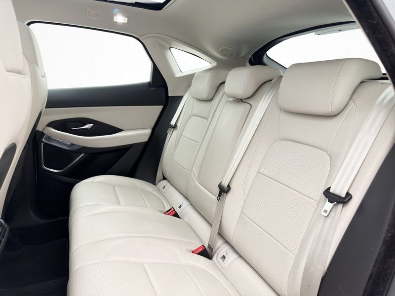 Jaguar E-Pace bild 14