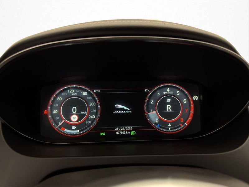 Jaguar E-Pace bild 17