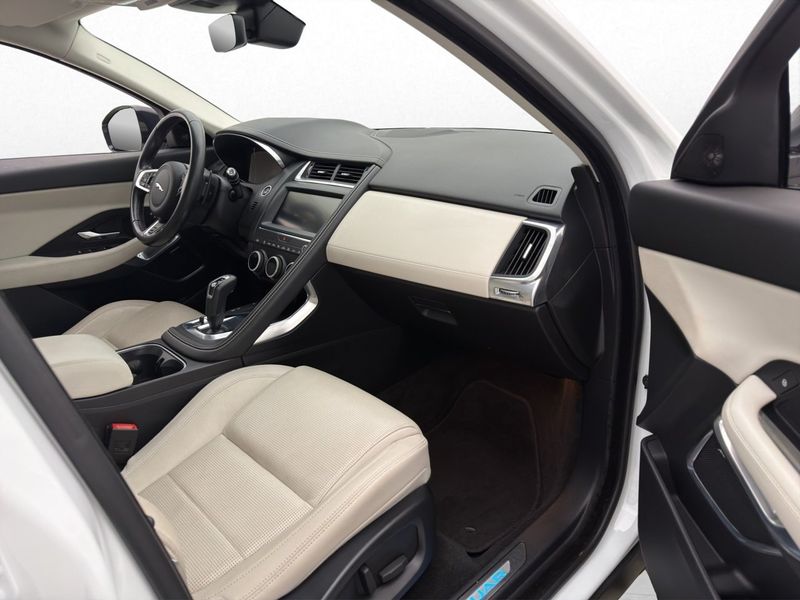Jaguar E-Pace bild 13