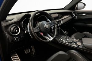 Alfa Romeo Stelvio bild 8